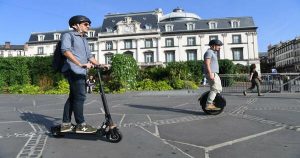 Gyroroue ou trottinette électrique